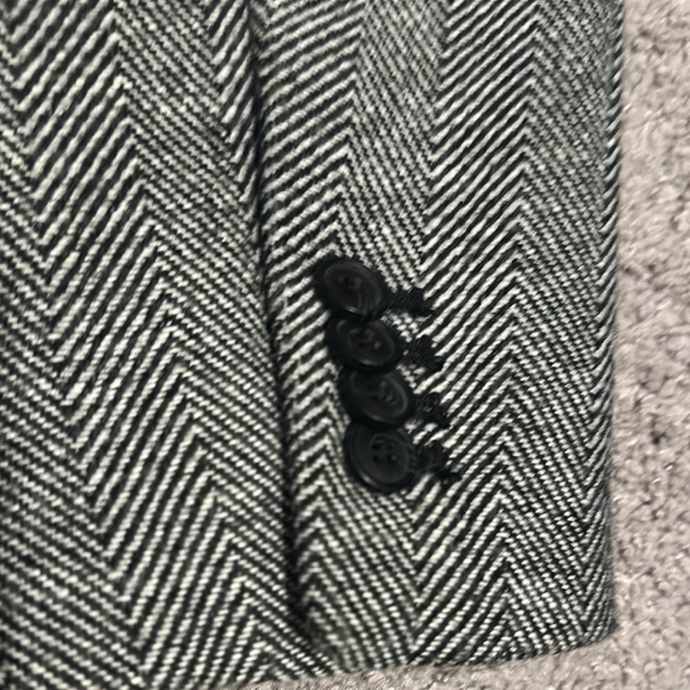 NWT Old Navy Mens Button Front Wool Blend Trench Coat Gray Herringbone Size L - Picture 3 of 6